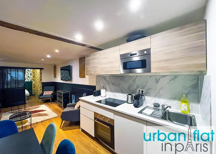 Urban Flat 31 - Charming Triplex In