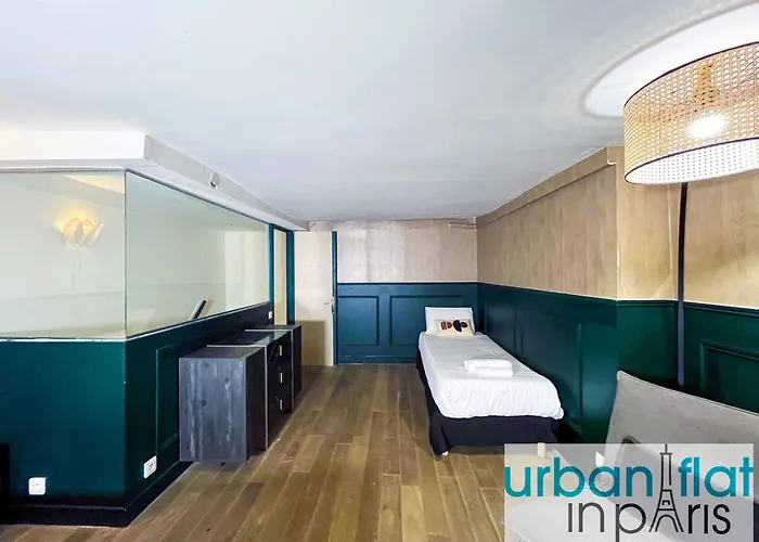 Urban Flat 31 - Charming Triplex In Apartmán *