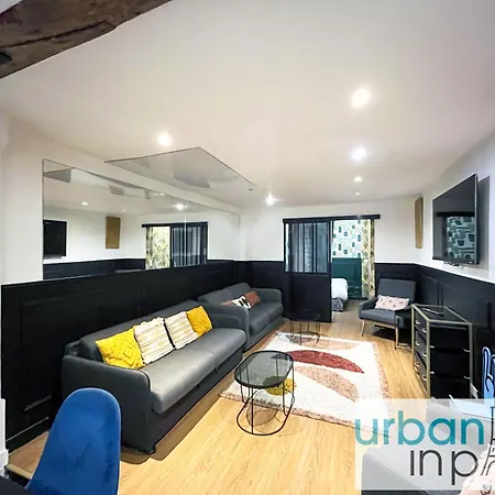 Urban Flat 31 - Charming Triplex In * パリ