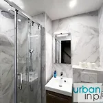 Urban Flat 31 - Charming Triplex In